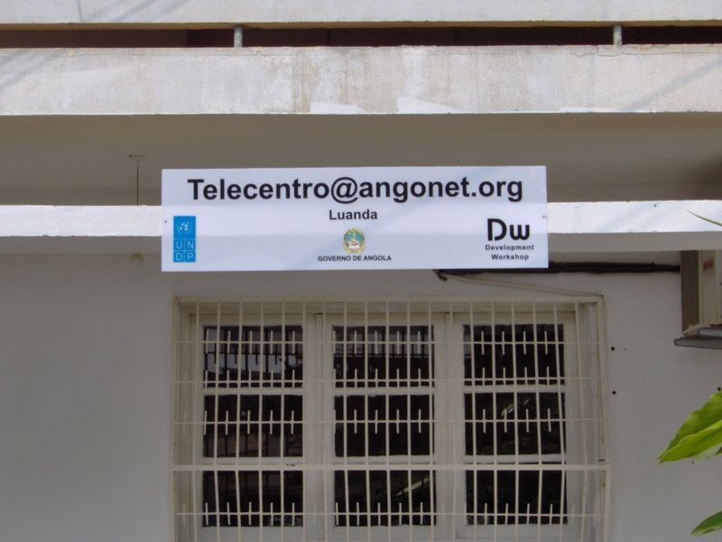 File:Telecentro Luanda 024r.jpg